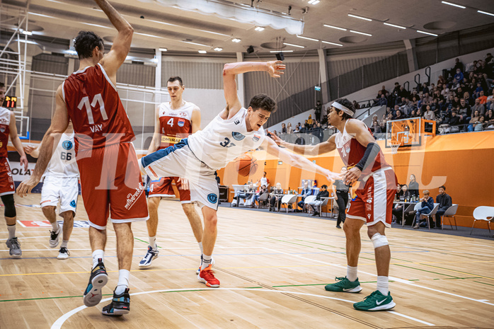Basketball, Win2Day Superliga 2022/23, Grunddurchgang 15.Runde, Vienna Timberwolves, Arkadia Traiskirchen Lions, Chris Vogt (33)
