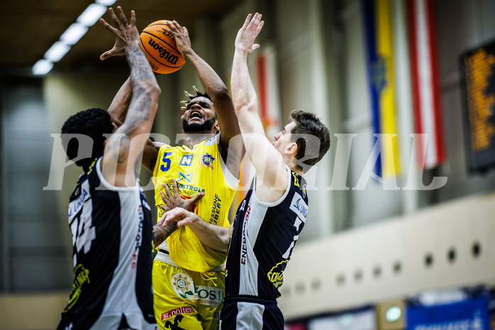 Basketball, Win2Day Superliga 2023/24, Grunddurchgang 4.Runde, SKN St. Pölten, Gmunden Swans, Michael Anthony Randolph Jr. (5)