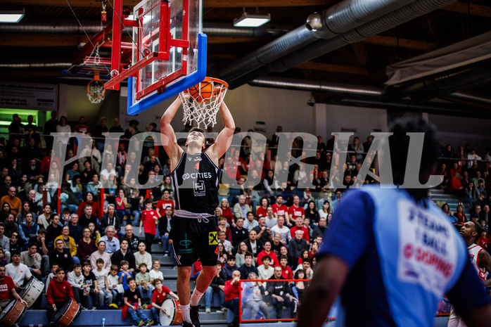 Basketball, Win2Day Superliga 2024/25, Grunddurchgang 15.Runde, Traiskirchen Lions, Fuerstenfeld Panthers, Armin Hrstic (4)