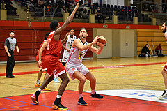 Basketball Superliga 2020/21, Grunddurchgang 8. Runde Flyers Wels vs. BC Vienna, Duke Shelton (6), Davor Lamesic (7),


