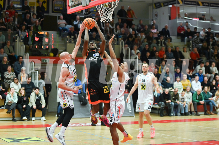 Basketball, Superliga 2023/24, Grunddurchgang 15. Runde, Flyers Wels vs. Fürstenfeld Panthers,