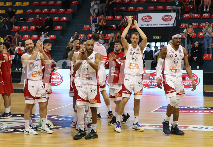 Basketball Superliga 2021/22,Viertelfinale Spiel 3 BC Vienna vs. Traiskirchen Lions


