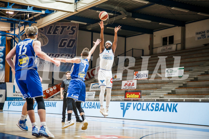 Basketball, bet-at-home Basketball Superliga 2020/21, Grunddurchgang, 14. Runde, Oberwart Gunners, Gmunden Swans, Quincy Diggs (13)