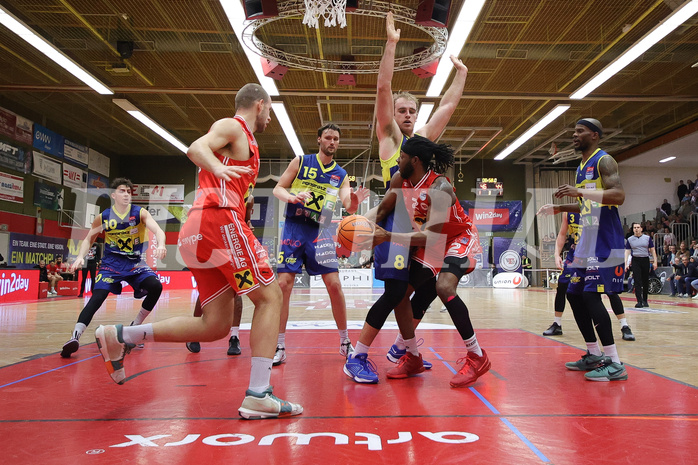 Basketball, Superliga 2024/25, Grunddurchgang 14.Runde, Flyers Wels vs. UBSC Graz,