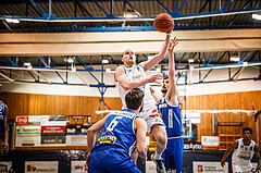 Basketball, bet-at-home Basketball Superliga 2021/22, Grunddurchgang Runde 8, Oberwart Gunners, Gmunden Swans, Sebastian Käferle (7)