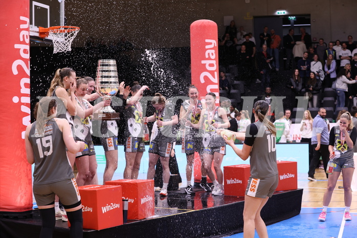 17.04.2025, Graz, Raiffeisen Sportpark, Basketball Damen Superliga 2024/25, Finale Spiel 3, UBI Graz vs. Klosterneuburg Duchess, 17.04.2025, Graz, Raiffeisen Sportpark, Basketball Damen Superliga 2024/25, Finale Spiel 3, UBI Graz vs. Klosterneuburg Duchess,