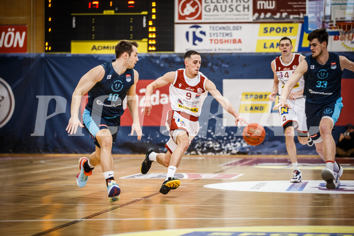 Basketball, win2day Basketball Superliga 2022/23, 10. Qualifikationsrunde, Traiskirchen Lions, Vienna D.C. Timberwolves, Lukas Hahn (9)