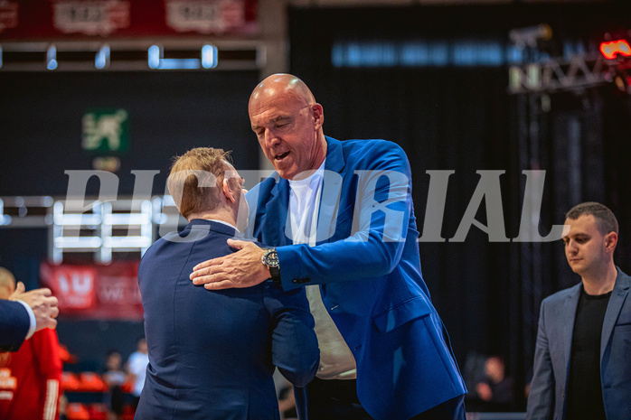 Basketball, Win2Day Superliga 2022/23, Playoff, Finale Spiel 4, BC Vienna, Gmunden Swans, Anton Mirolybov (Head Coach), Aramis Naglic (Head Coach)