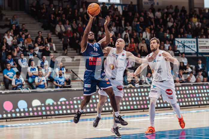 Basketball, Basketball Superliga 2023/24 , Qualifikationsrunde 4, Oberwart Gunners, BBC Nord Dragonz, Austen Awosika (10), Sebastian Kaeferle (7), Daniel Koeppel (14)