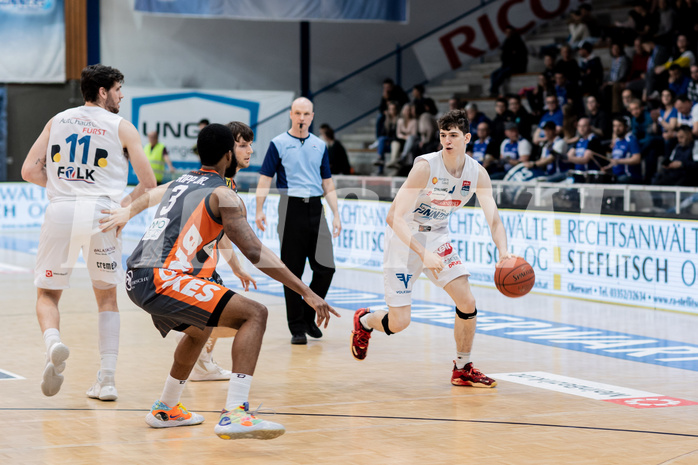 Basketball, Basketball Superliga 2022/23, Platzierungsrunde 10, Oberwart Gunners, Klosterneuburg Dukes, John Joseph Rauch (11), Arnold Fripp (3), Lennart Burgemeister (10), Jonathan Wess (4)