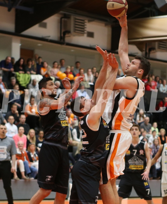 Basketball ABL 2015/16, Playoff Viertelfinale Spiel 3 BK Dukes Klosterneuburg vs. Traiskirchen Lions
Basketball ABL 2015/16, Playoff Viertelfinale Spiel 3 BK Dukes Klosterneuburg vs. Traiskirchen Lions