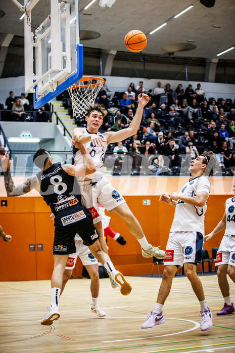 Basketball, Basketball Zweite Liga 2024/25, Grunddurchgang 11.Runde, Vienna Timberwolves, Mattersburg Rocks, Petar Zivkovic (8), Valentin Siegmund (0)