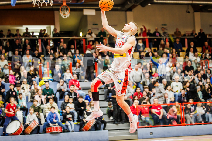 Basketball, Basketball Austria Cup 2023/24, Viertelfinale, Traiskirchen Lions, SKN St. Pölten, Edgars Lasenbergs (25)