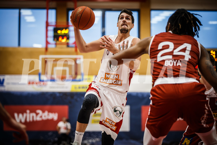 Basketball, win2day Basketball Superliga 2022/23, Grunddurchgang 1.Runde, Traiskirchen Lions, BC GGMT Vienna, Bogic Vujosevic (5)