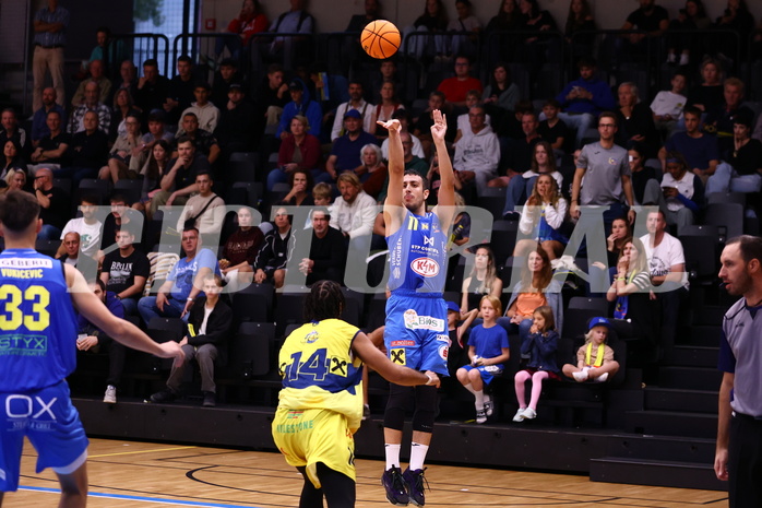08.10.2023, Graz, Raiffeisen Sportpark Graz, Basketball Superliga 2023/24, Grunddurchgang, Runde 2, UBSC Raiffeisen Graz vs. SKN St. Pölten