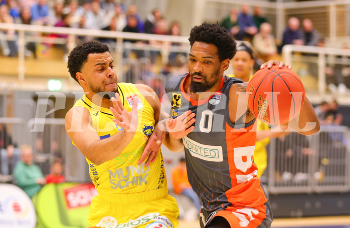 Basketball Superliga 2022/23, 6.Plazierungsrunde SKN St.Pölten vs. Klosterneuburg Dukes


