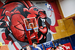 Basketball, Win2Day Superliga 2024/25, Playoffs, Halbfinale Spiel 2, Traiskirchen Lions, Oberwart Gunners, SR Timo Axmann