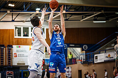 Basketball, bet-at-home Basketball Superliga 2021/22, Grunddurchgang Runde 14, Oberwart Gunners, Vienna D.C. Timberwolves, Nemanja Nikolic (6)