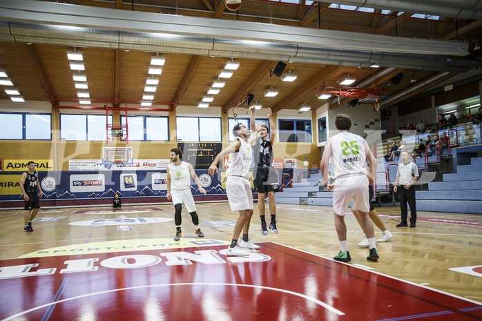 Basketball, Basketball Zweite Liga, Grunddurchgang 5.Runde, Basket Flames, Wörthersee Piraten, Lukas Simoner (7)