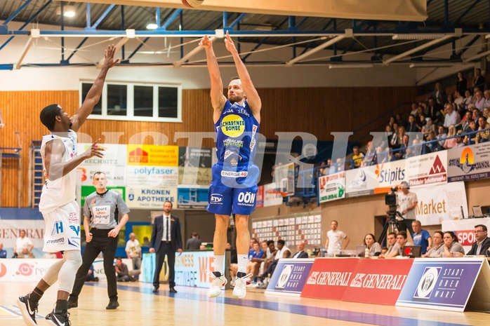 Basketball, CUP 2017 , 1/2 Finale, Oberwart Gunners, Gmunden Swans, Enis Murati (4)