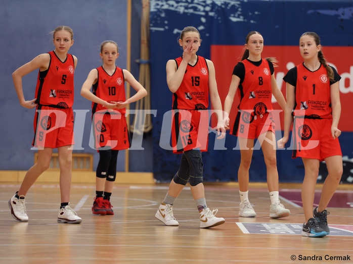 Basketball Superliga 2024/25, SLWU14 Traiskirchen Lionesses vs. UBI Graz


