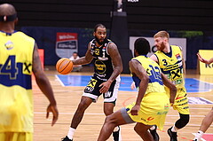 18.04.2025, Graz, Raiffeisen Sportpark Graz, Basketball Superliga 2024/25, Playoffs, Viertelfinale, Spiel 2, UBSC Graz - Gmunden Swans