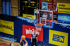 Basketball, Basketball Zweite Liga 2024/25, Grunddurchgang 19.Runde, Traiskirchen Lions NexGen, Wörthersee Piraten, Lukas Simoner (3)