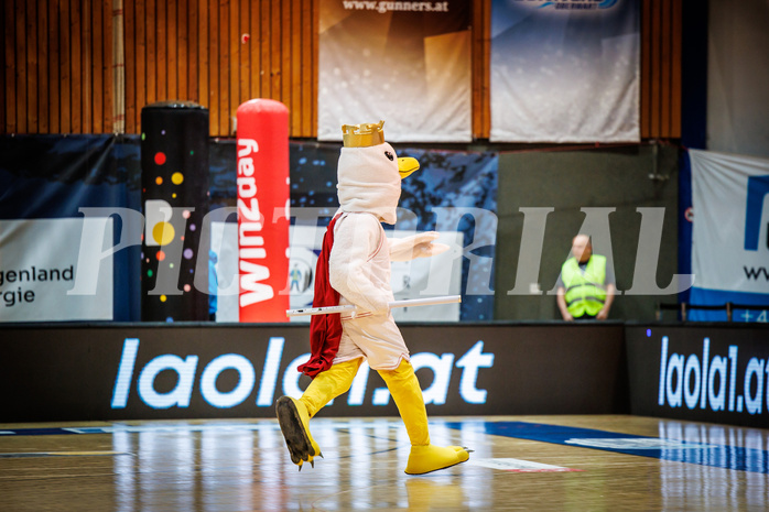 Basketball, Basketball Austria Cup 2022/23, Halbfinale 1, Oberwart Gunners, Gmunden Swans, #mascot