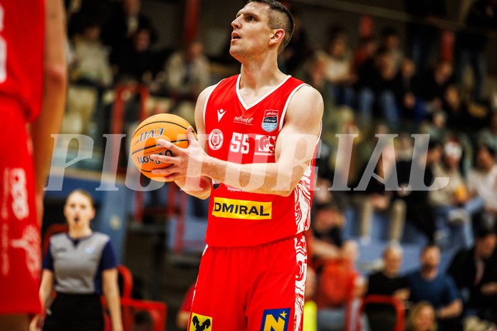 Basketball, win2day Basketball Superliga 2024/25, Grunddurchgang 17.Runde, SKN St. Pölten, Traiskirchen Lions, Denis Krestinin (55)