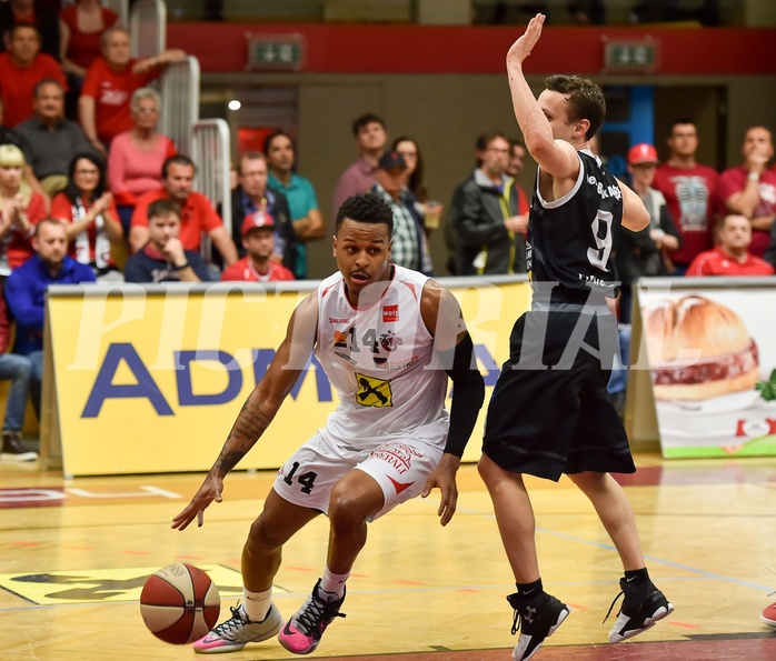 Basketball ABL 2015/16 Playoff Halbfinale Spiel 2 WBC Wels vs Traiskirchen Lions