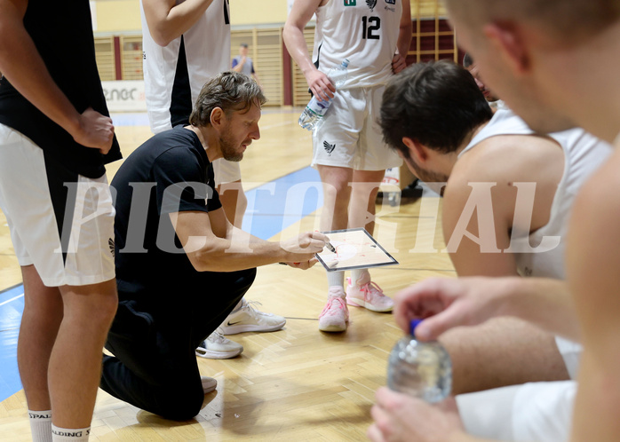 Basketball Basketball