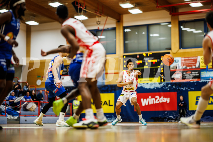 Basketball, Win2Day Superliga 2024/25, 2. Platzierungsrunde, Traiskirchen Lions, Oberwart Gunners, Obinna Anthony Ndukwe (2)