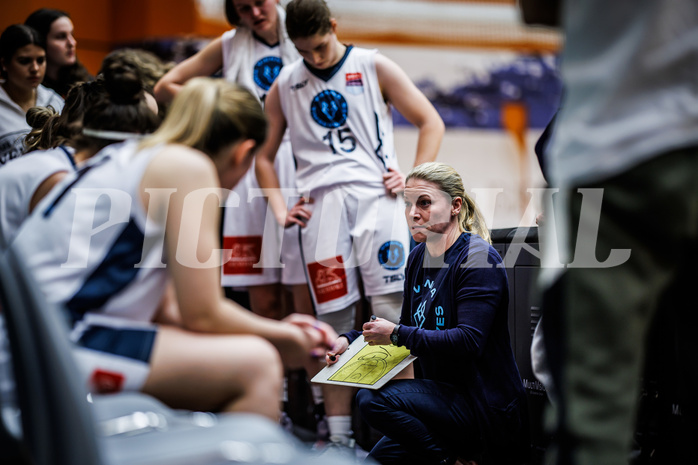Basketball, Win2Day Basketball Damen Superliga 2023/24, Grunddurchgang 8.Runde, Vienna Timberwolves, UBI Graz, Marlies Kiefer (Head Coach)