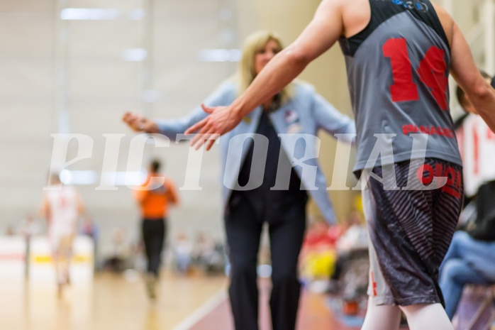 Basketball, 2.Bundesliga, Playoff Finale Spiel 5, UBC St.Pölten, Villach Raiders, Natalia Tcherkasheva (Headcoach)