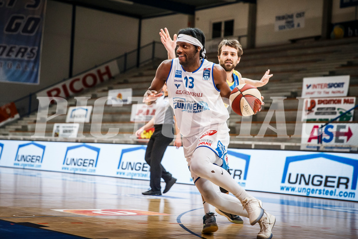 Basketball, bet-at-home Basketball Superliga 2020/21, Grunddurchgang, 6. Runde, Oberwart Gunners, SKN St. Pölten Basketball, Quincy Diggs (13)