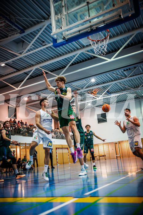Basketball, Basketball Zweite Liga 2024/25, Grunddurchgang 7.Runde, UDW Alligators, Dornbirn Lions, Petar Cosic (3), Laurynas Vitosis (11)
