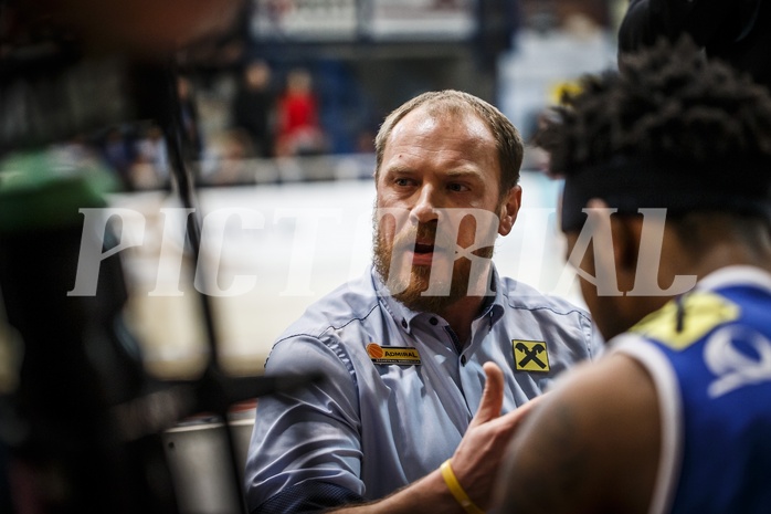 Basketball, ABL 2018/19, Grunddurchgang 17.Runde, Oberwart Gunners, Gmunden Swans, Bernd Wimmer (Head Coach)