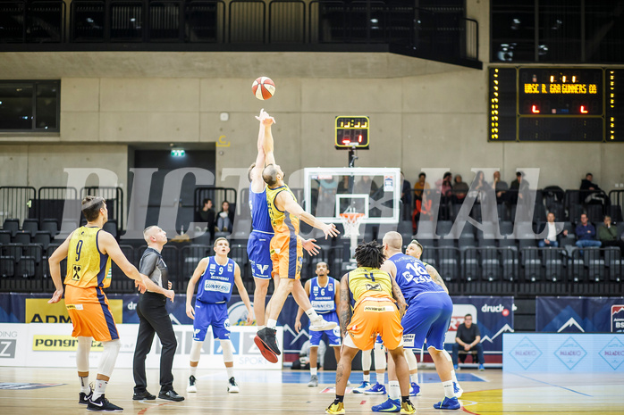 Basketball, Admiral Basketball Superliga 2019/20, Grunddurchgang 9.Runde, UBSC Graz, Oberwart Gunners, Jumpball