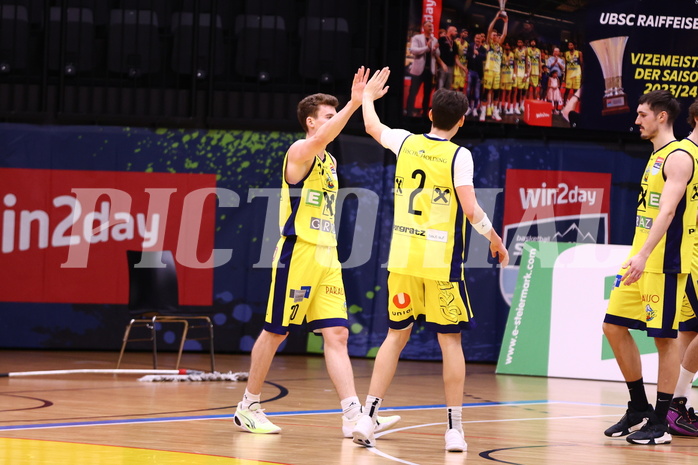 15.12.2024, Graz, Raiffeisen Sportpark Graz, Basketball Zweite Liga 2024/25, Grunddurchgang, Runde 12,  Future Team Steiermark vs. SWARCO Raiders Tirol 