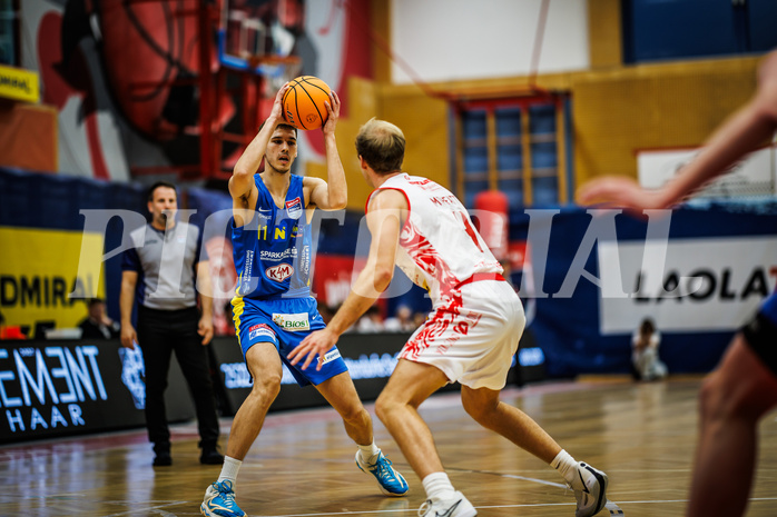 Basketball, Win2Day Superliga 2024/25, Grunddurchgang 4.Runde, Traiskirchen Lions, St. Pölten, Duje Putnik (11)