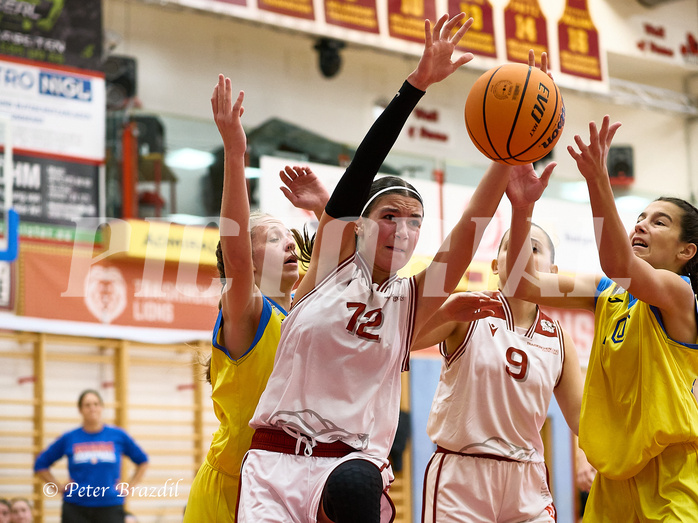 Basketball Superliga 2024/25, SLWU16 Traiskirchen Lionesses vs. UBBC Herzogenburg


