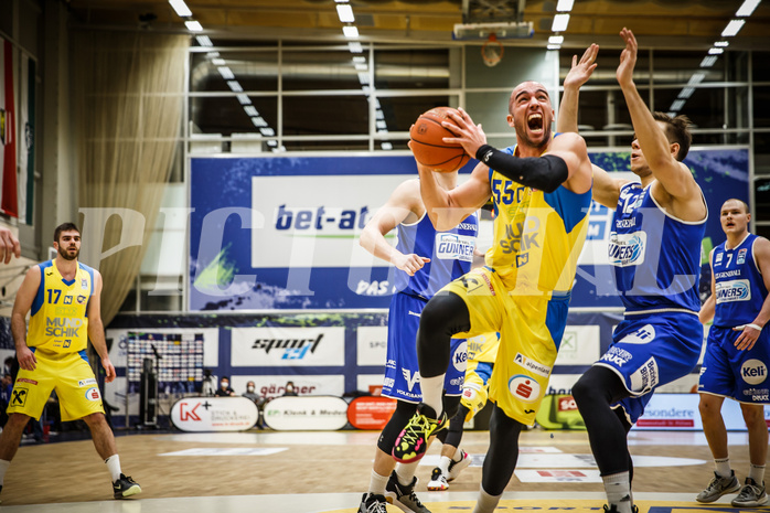 Basketball, bet-at-home Basketball Superliga 2021/22, Grunddurchgang 15.Runde, SKN St. Pölten Basketball, Oberwart Gunners, Mate Mandic (55)