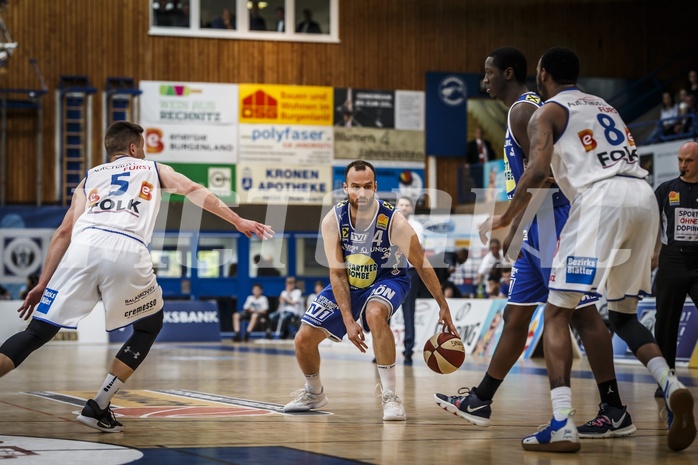 Basketball, ABL 2018/19, Playoff HF Spiel 2, Oberwart Gunners, Gmunden Swans, Enis Murati (4) Basketball, ABL 2018/19, Playoff HF Spiel 2, Oberwart Gunners, Gmunden Swans, Enis Murati (4)