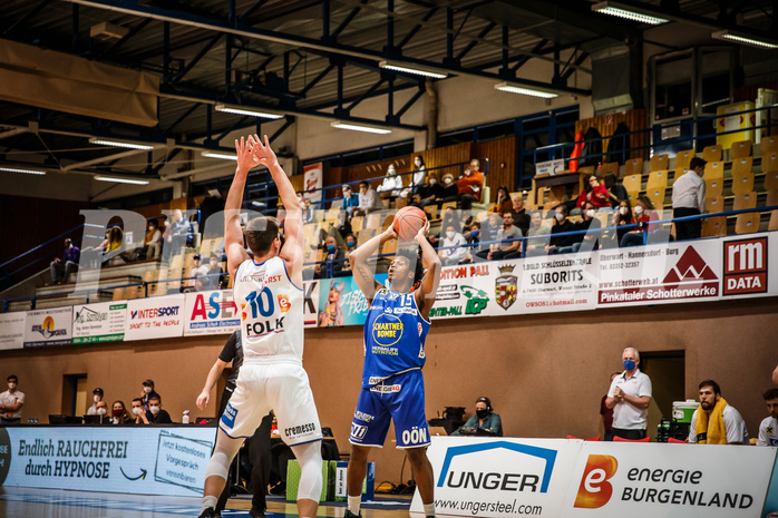 Basketball, bet-at-home Basketball Superliga 2021/22, Grunddurchgang Runde 8, Oberwart Gunners, Gmunden Swans, Stephon Jelks (15)