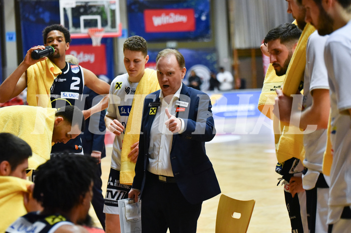 Win2Day Basketball Superliga 2022/23, Playoff,
Semifinale Spiel 4, Flyers Wels vs Swans Gmunden,