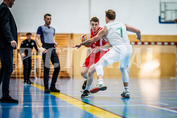 Basketball, Basketball Zweite Liga 2024/25, Grunddurchgang 1.Runde, Deutsch Wagram Alligators, Upper Austrian Ballers, Simon Hintenaus (8), Vitalii Shorstkiy (7)