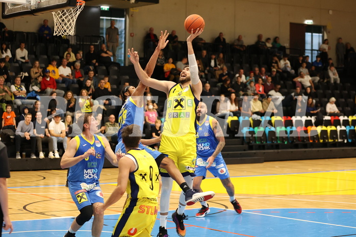 02.10.2022, Graz, Raiffeisen Sportpark Graz, Basketball Superliga 2022/23, Grunddurchgang, Runde 1, UBSC Raiffeisen Graz vs. SKN St. Pölten