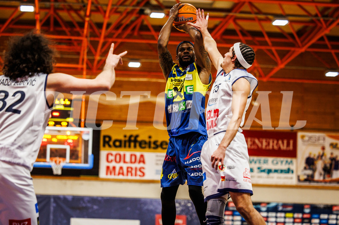 Basketball, win2day Basketball Superliga 2024/25, Grunddurchgang Runde 13, BBC Nord Dragonz, UBSC Graz, Jeremy Smith (4)