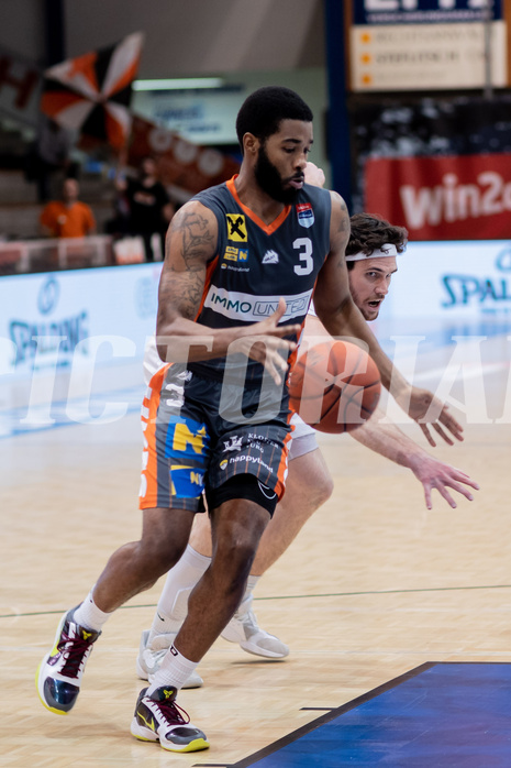 Basketball, Basketball Superliga 2022/23, Viertelfinale Spiel 3, Oberwart Gunners, Klosterneuburg Dukes, Arnold Fripp (3), John Joseph Rauch (11)