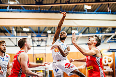 Basketball, win2day Basketball Superliga 2023/24, Grunddurchgang Runde 15, Oberwart Gunners, Traiskirchen Lions, Derrek Brooks Jr. (11)